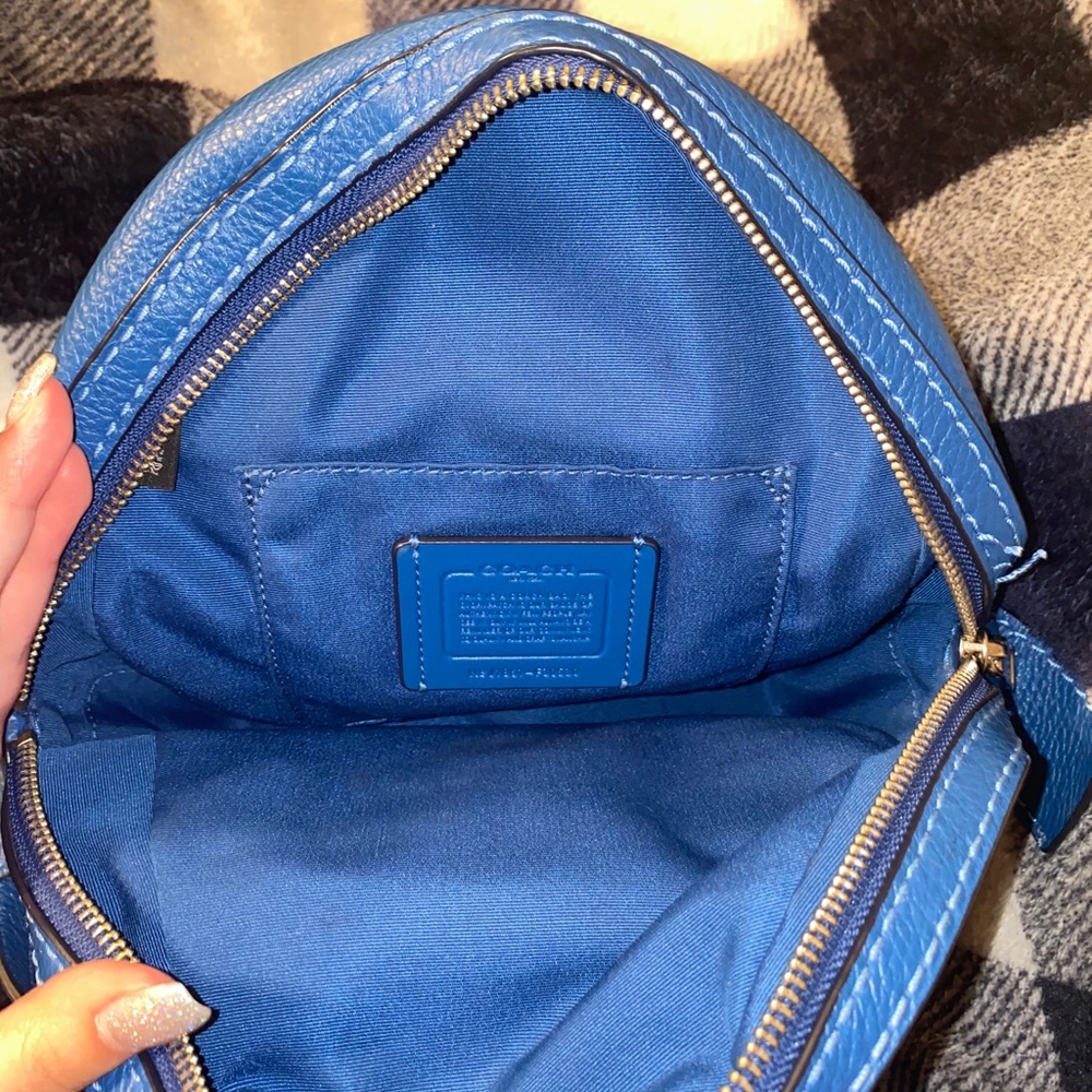 Coach small back pack - Picture 9 of 12